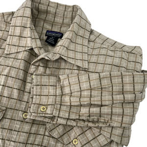 Patagonia Green and Tan Textured Plaid Organic Cotton Mens XL